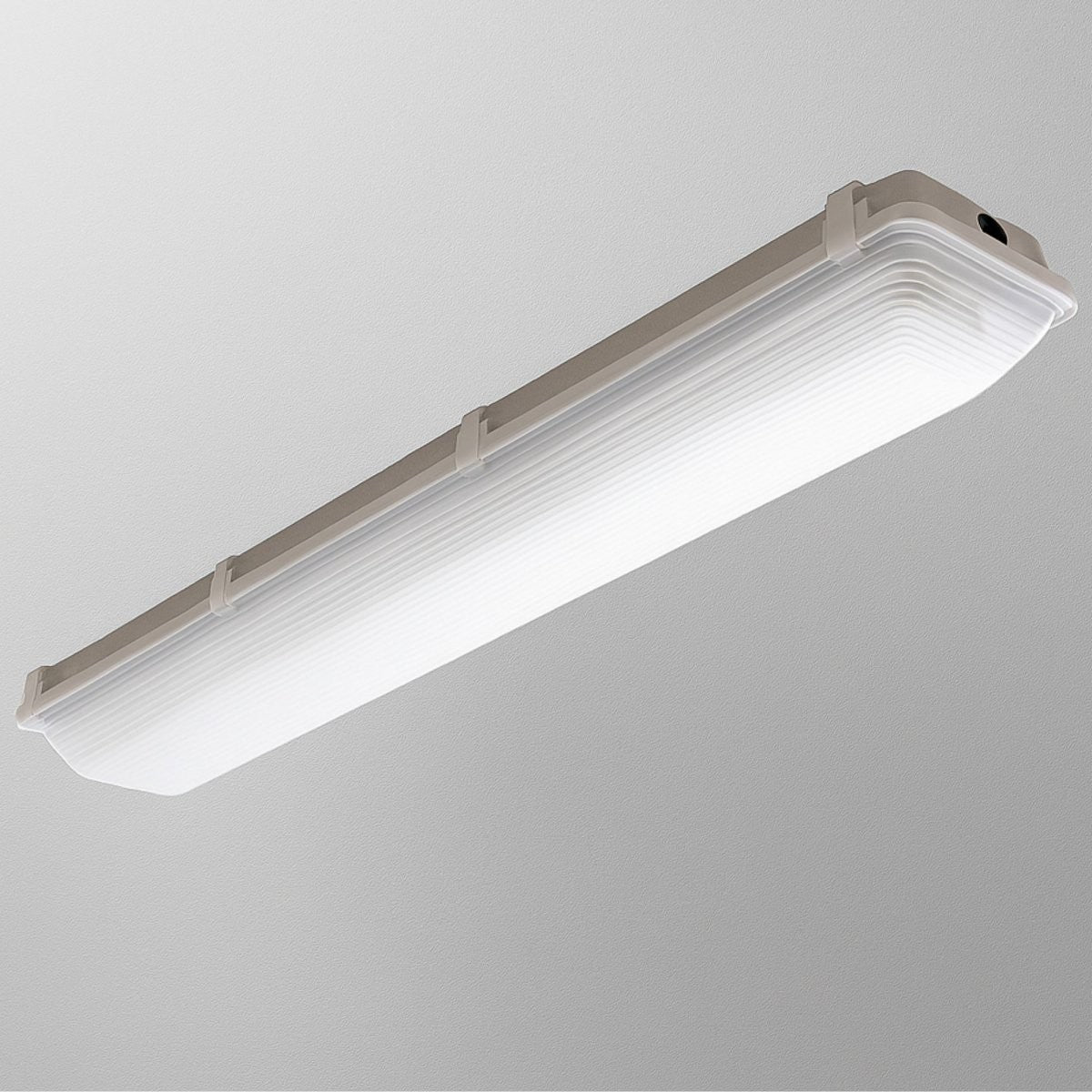 Utopia Lighting DW-LP LED Commercial Fixture